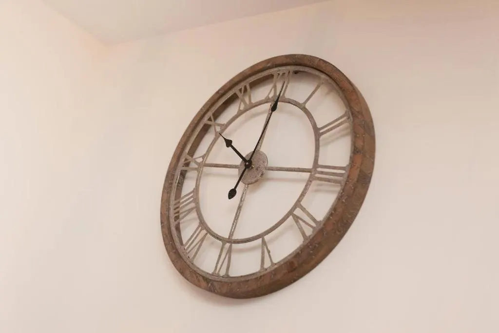 Dbs Serviced Apartments - The Townhouse Castle Donington