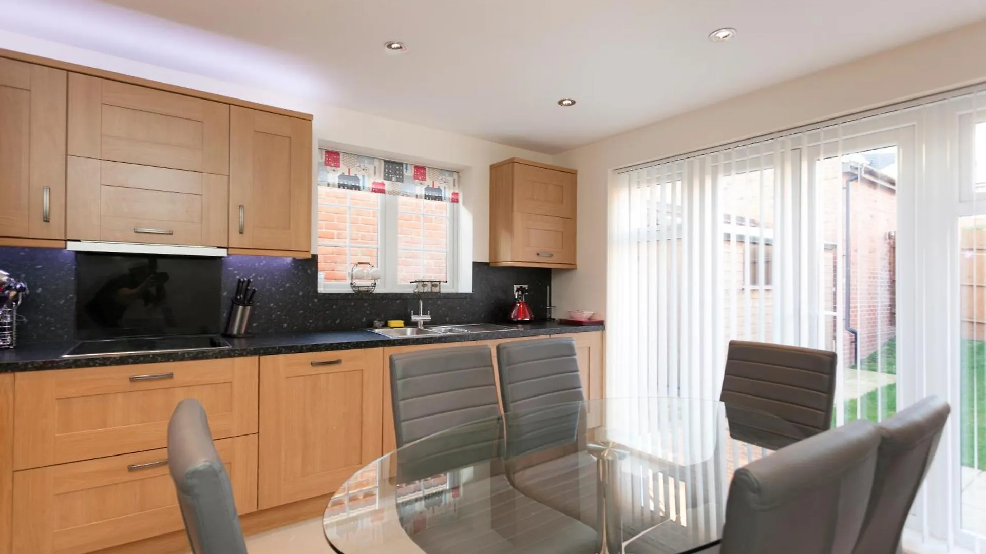 Dbs Serviced Apartments - The Townhouse Castle Donington United Kingdom